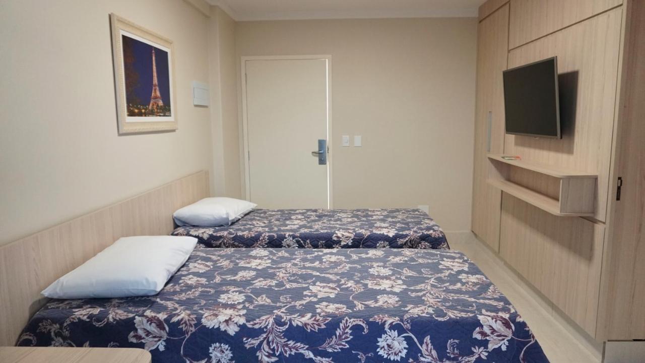 Piazza Com Acesso Ao Clube Diroma Aparthotel Caldas Novas Exterior foto